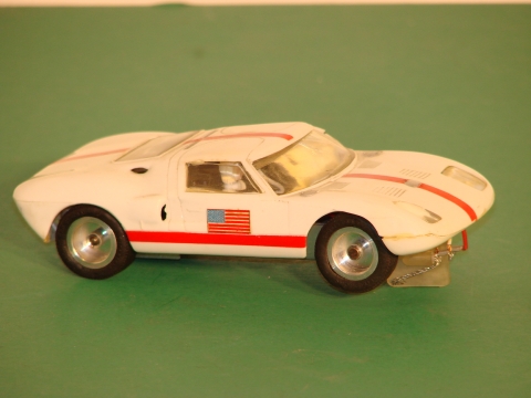 1/32ND SCALE FORD GT 40. MADE 1965-67
