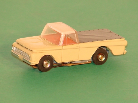 HO SCALE 1962 FORD PICKUP TRUCK