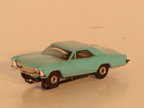 HO SCALE BUICK RIVERA