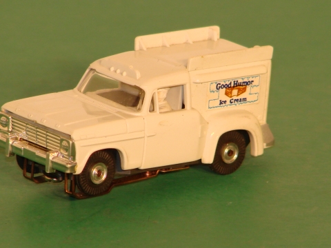 HO SCALE ICECREAM TRUCK
