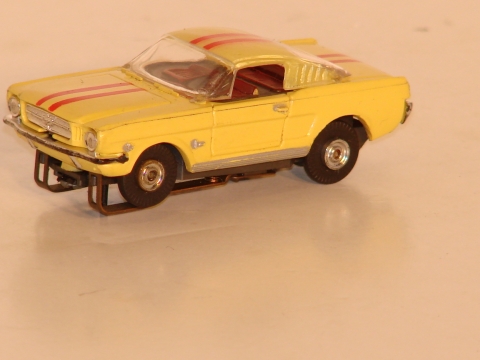 HO SCALE FORD MUSTANG