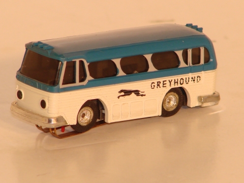 HO SCALE GREYHOUND BUS
