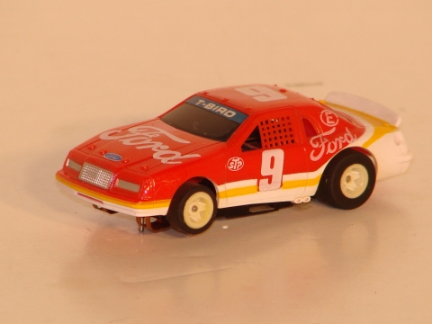HO SCALE FORD T BIRD