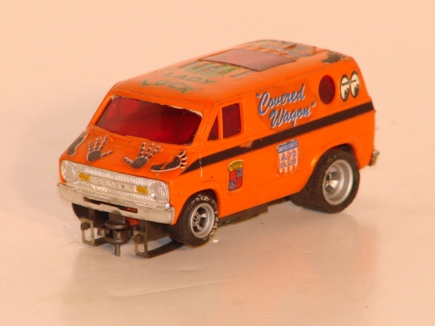HO SCALE DODGE VAN