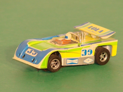 HO SCALE LOLA T-260