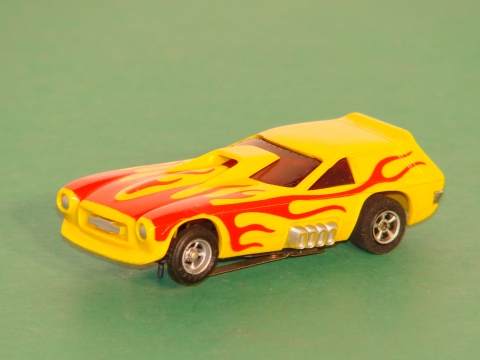 HO SCALE VEGA VAN GASSER