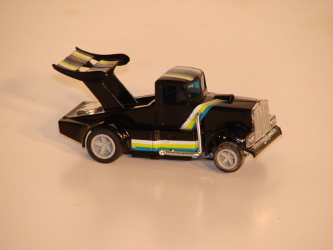 HO SCALE RACING TRUCK