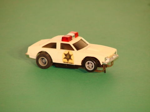 HO SCALE POLICE CAR