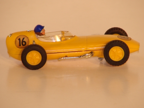 1/32 LOTUS 16