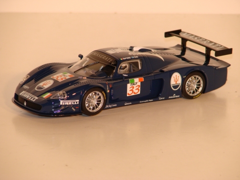 1/32 MASERATI MC12