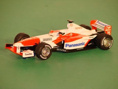 1/32 TOYOTA TF102