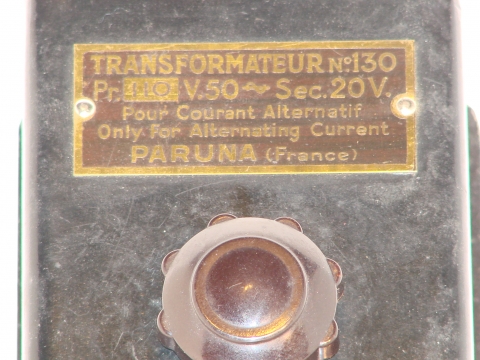 CLOSEUP OF THE TRANSFORMER