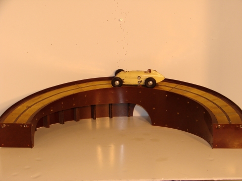 THE CAR ON THE CURVE