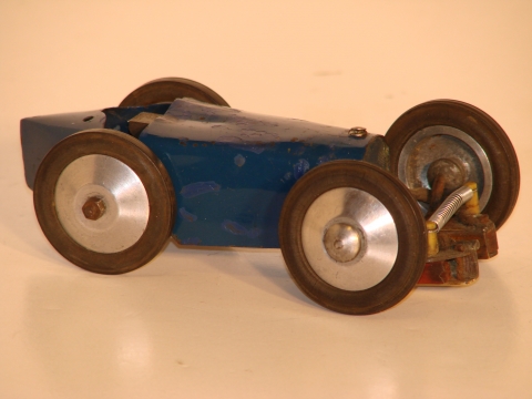 THE BUGATTI WAS 1ST USED IN A HOME SET IN 1930,THEN CONVERTED TO COMMERCIAL SET IN 1933. 1 OF A VERY FEW MADE(12?),VERY VERY RARE